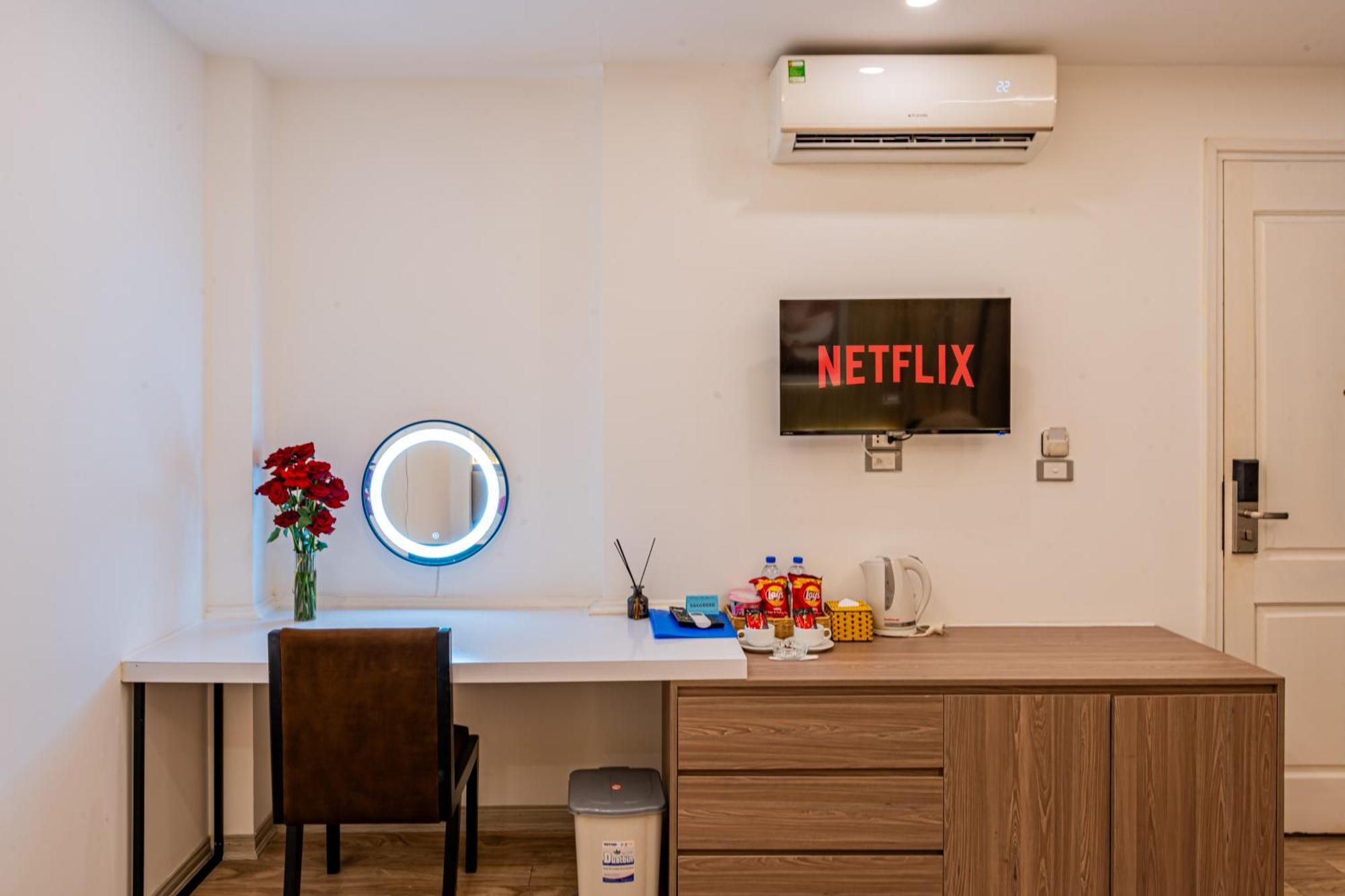 Moon Hotel 26 Do Quang Ханой Екстериор снимка